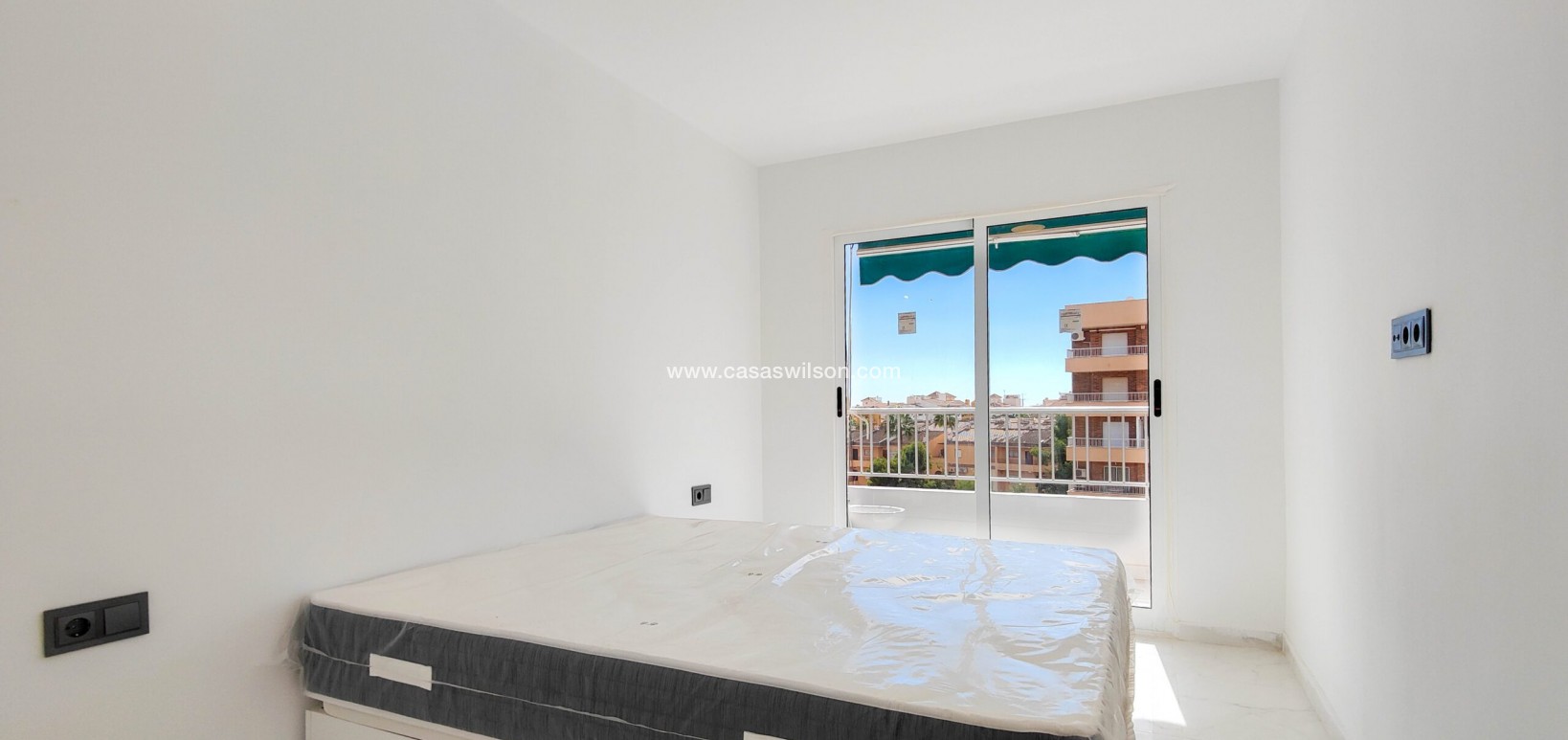 Sale - Apartment - Torrevieja - Costa Blanca