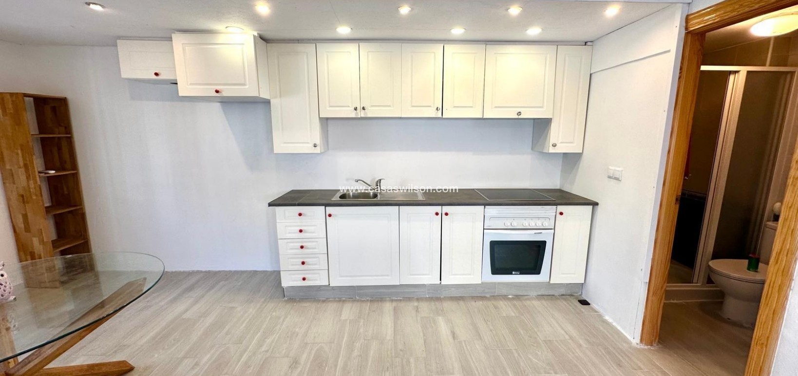 Sale - Townhouse - Torrevieja - Carrefour