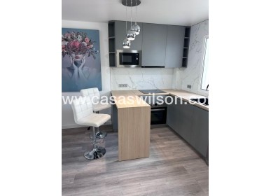 Sale - Apartment - Torrevieja - Estacion De Autobuses