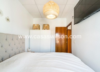 Sale - Apartment - Torrevieja - Playa de los Naufragos