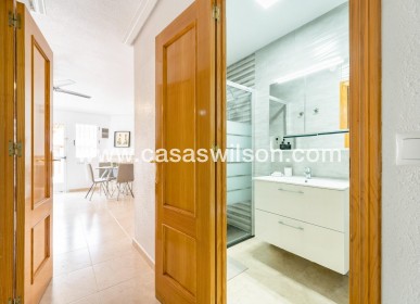 Sale - Apartment - Torrevieja - Playa de los Naufragos