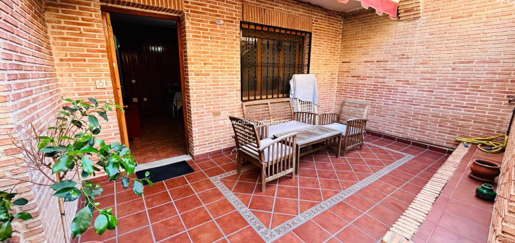 Sale - Villa - Torrevieja - Costa Blanca