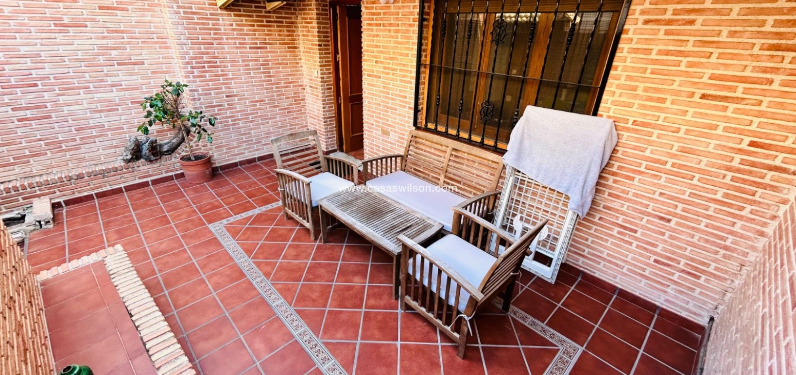 Sale - Villa - Torrevieja - Costa Blanca