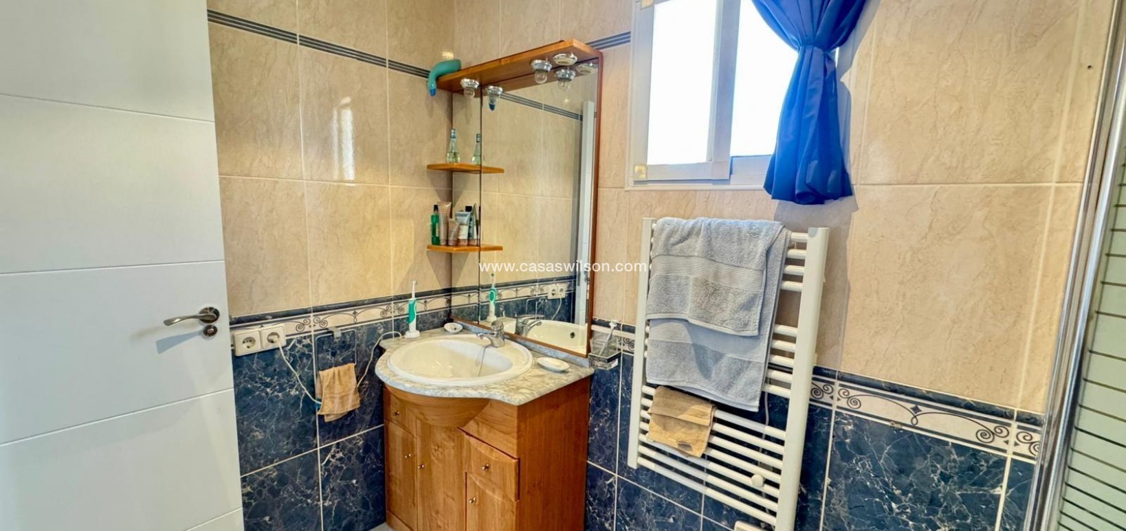 Sale - Villa - Torrevieja - Costa Blanca