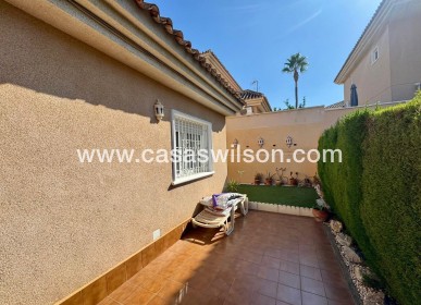 Sale - Villa - Torrevieja - Costa Blanca