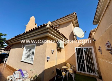 Sale - Villa - Torrevieja - Costa Blanca