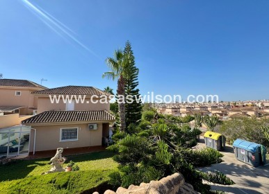 Sale - Villa - Torrevieja - Costa Blanca
