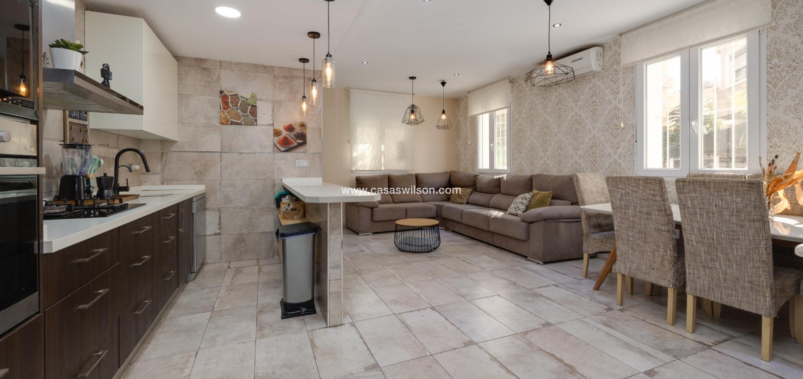 Sale - Townhouse - Torrevieja - Centro