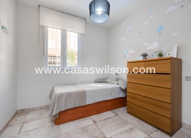 Sale - Townhouse - Torrevieja - Centro