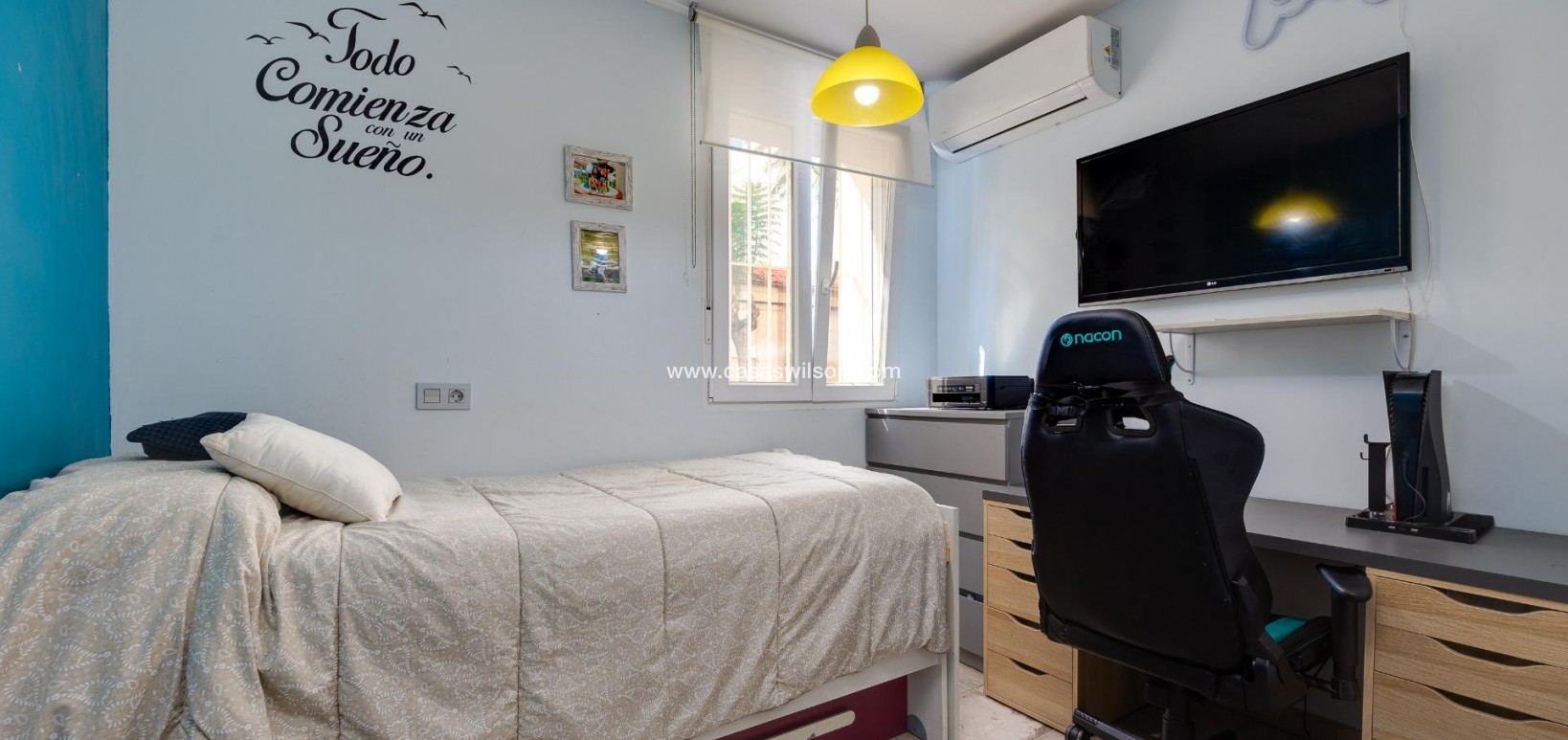 Sale - Townhouse - Torrevieja - Centro