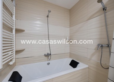 Sale - Townhouse - Torrevieja - Centro