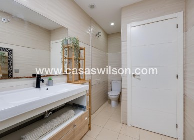 Sale - Townhouse - Torrevieja - Centro