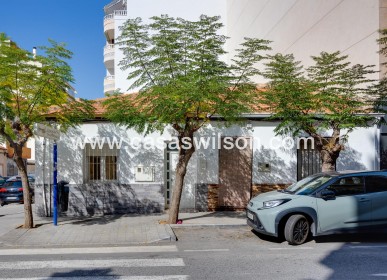 Sale - Townhouse - Torrevieja - Centro