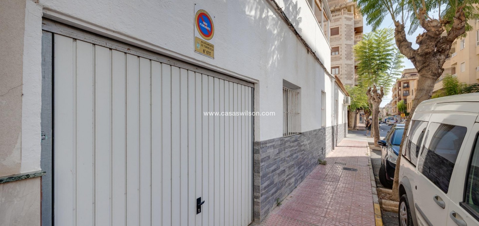 Sale - Townhouse - Torrevieja - Centro