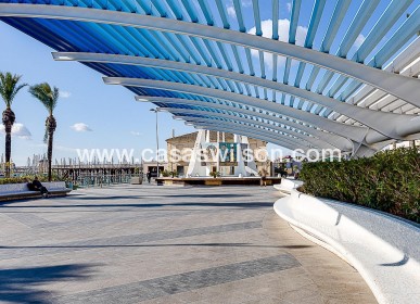 Sale - Townhouse - Torrevieja - Centro