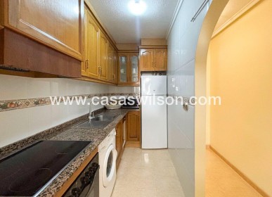 Sale - Apartment - Torrevieja - Centro