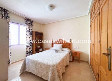 Sale - Apartment - Torrevieja - Centro