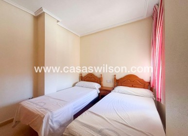 Sale - Apartment - Torrevieja - Centro