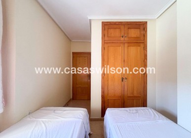 Sale - Apartment - Torrevieja - Centro