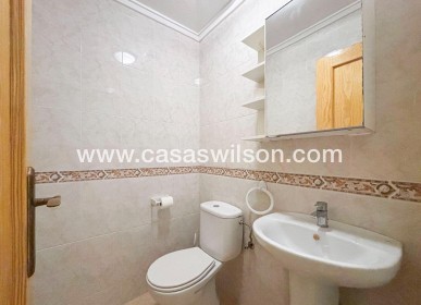 Sale - Apartment - Torrevieja - Centro