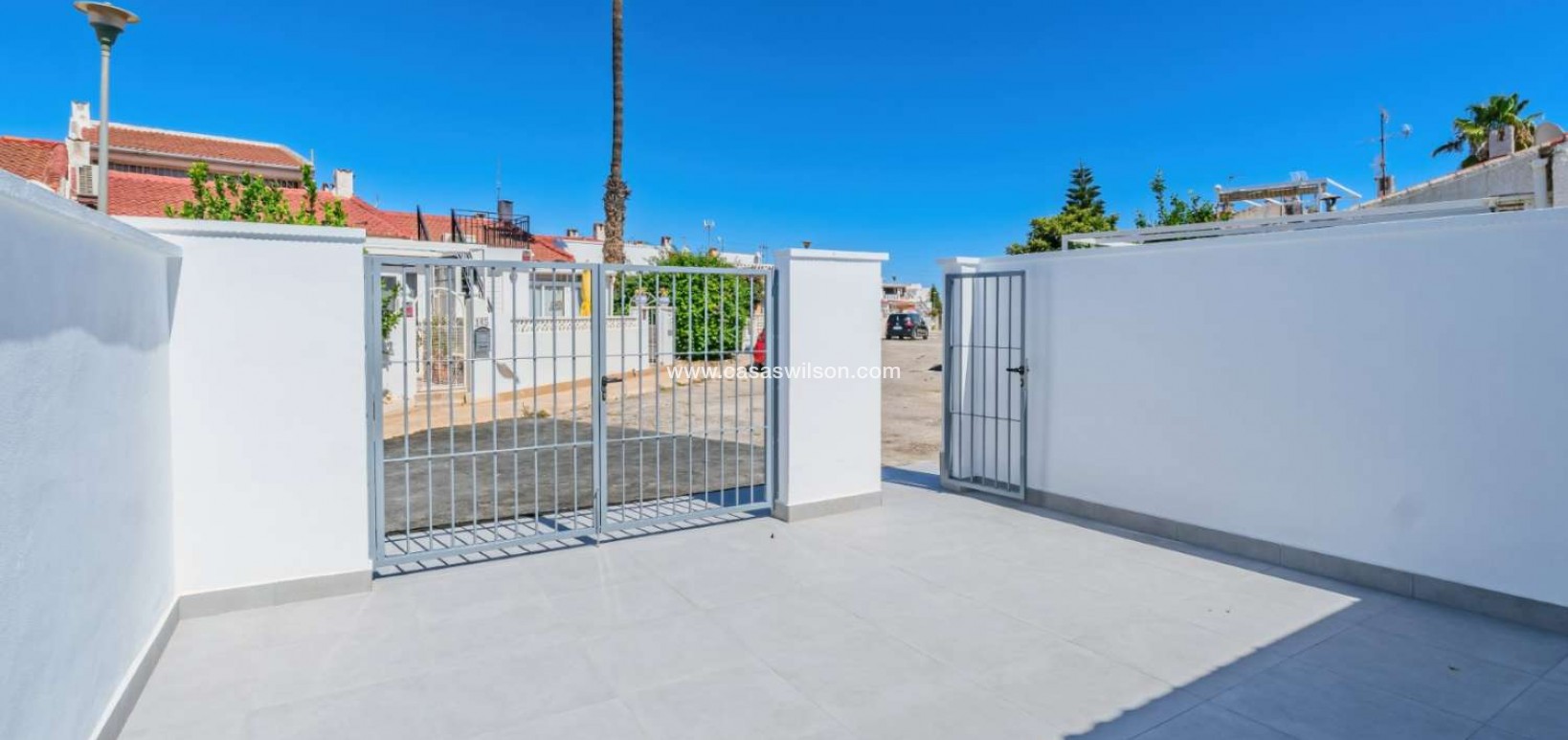 Sale - Bungalow - Torrevieja - Costa Blanca