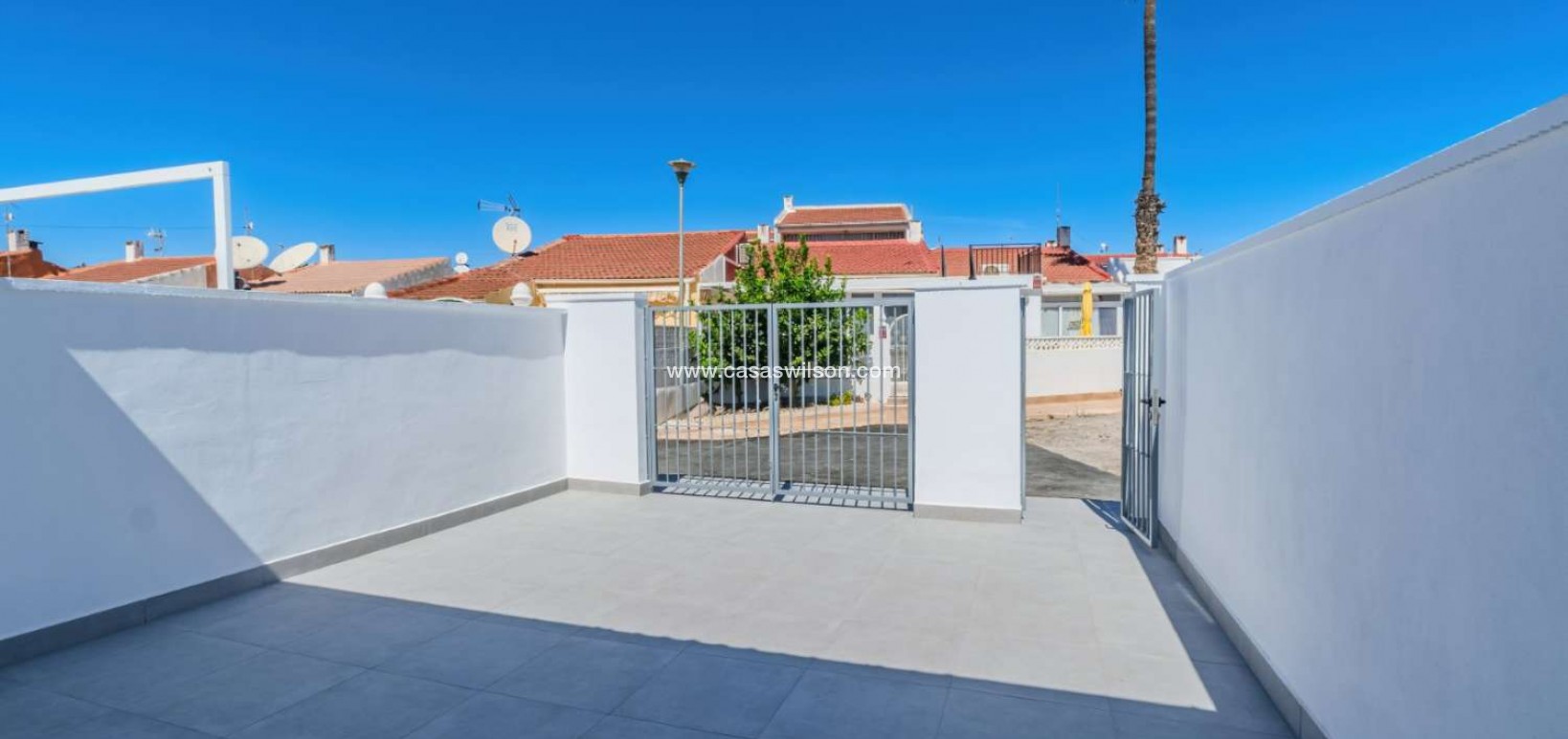 Sale - Bungalow - Torrevieja - Costa Blanca