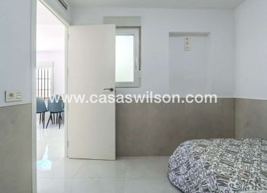 Sale - Bungalow - Torrevieja - Costa Blanca