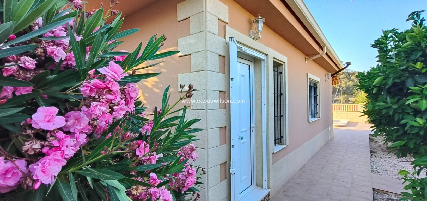 Sale - Villa - La Romana - Inland