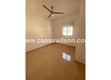 Sale - Villa - Catral - Costa Blanca