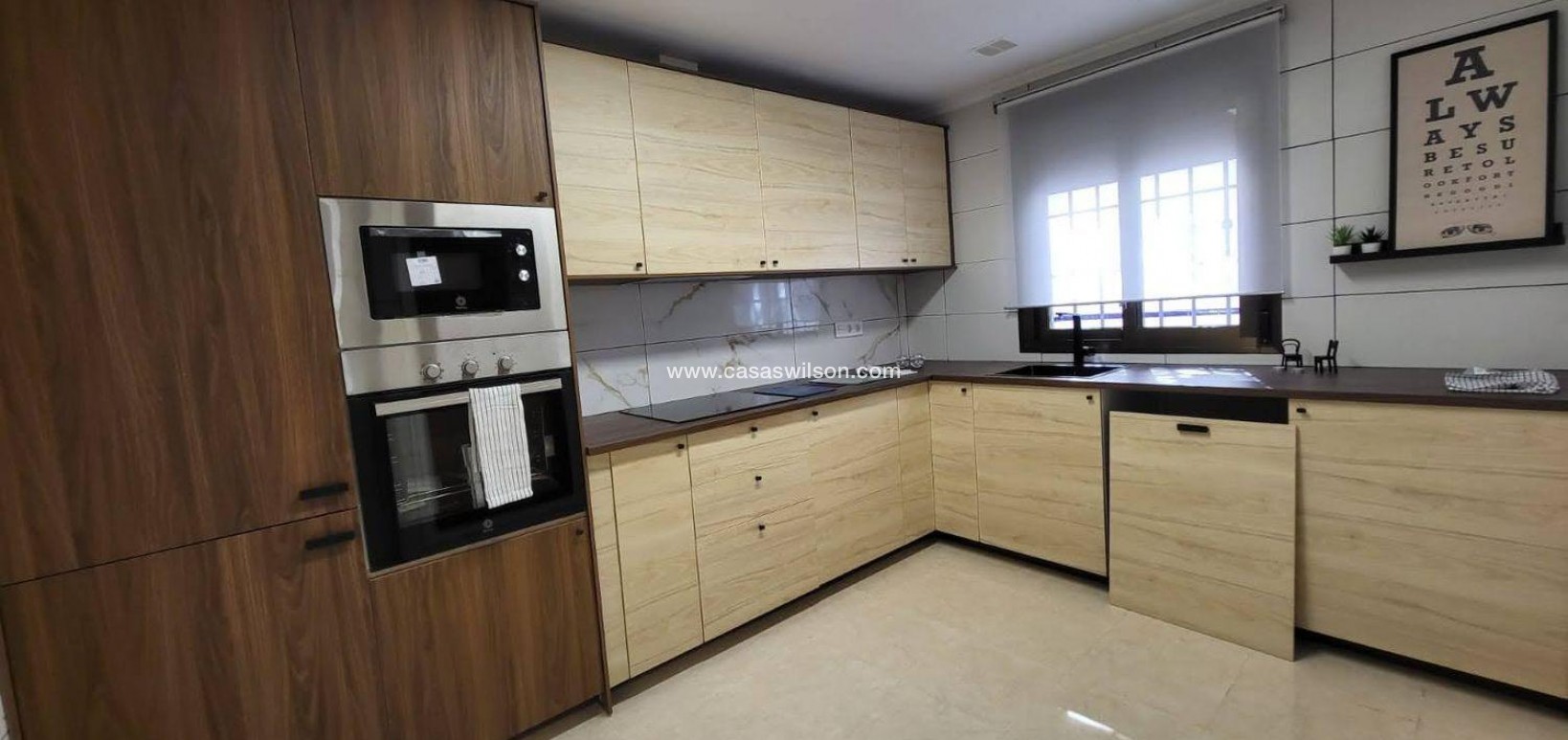 Sale - Townhouse - San Miguel de Salinas - Ciudad De Las Comunicaciones