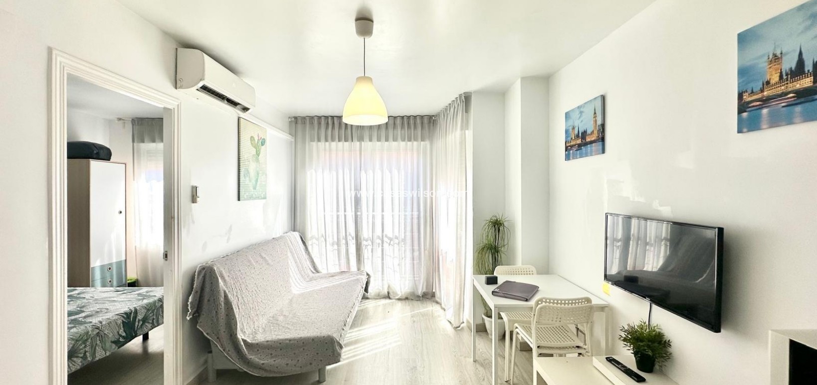 Sale - Appartement - Torrevieja - Paseo maritimo