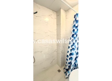 Sale - Appartement - Torrevieja - Paseo maritimo