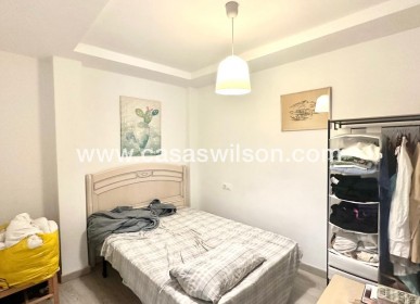 Sale - Appartement - Torrevieja - Paseo maritimo