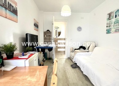 Sale - Appartement - Torrevieja - Paseo maritimo