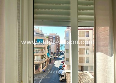 Sale - Appartement - Torrevieja - Paseo maritimo
