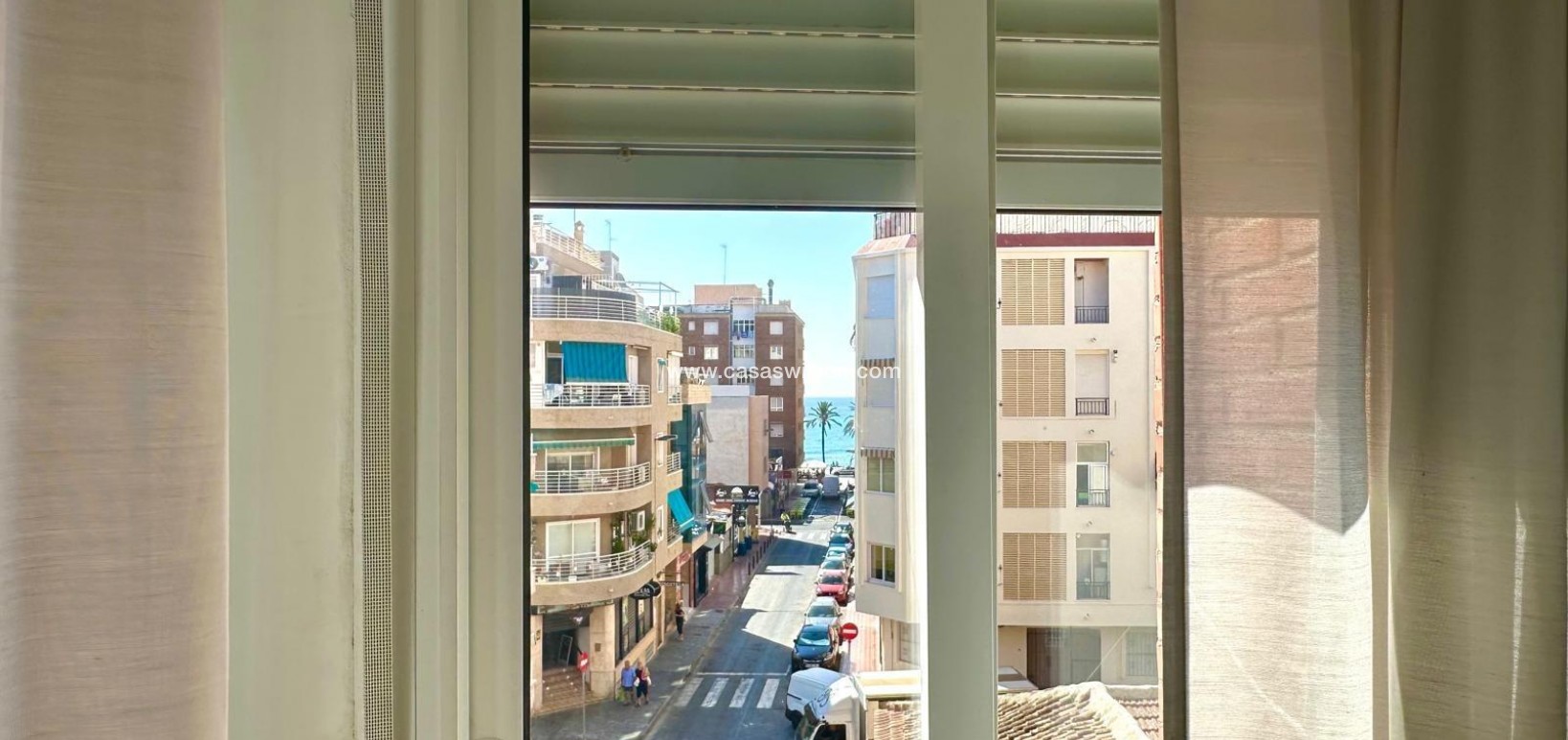 Sale - Appartement - Torrevieja - Paseo maritimo