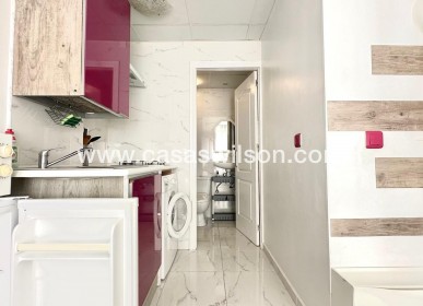 Sale - Appartement - Torrevieja - Paseo maritimo