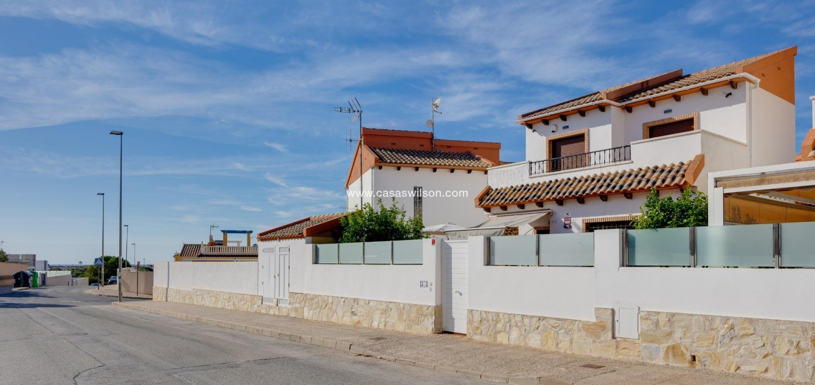 Sale - Villa - Orihuela Costa - PAU 8