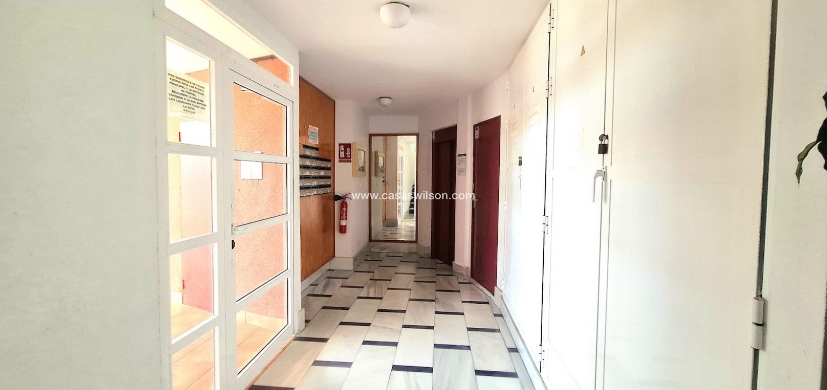 Sale - Apartment - Torrevieja - Costa Blanca