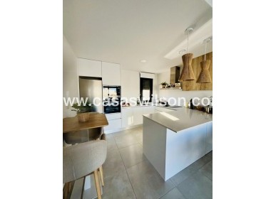 Sale - Appartement - Las Filipinas - Inland