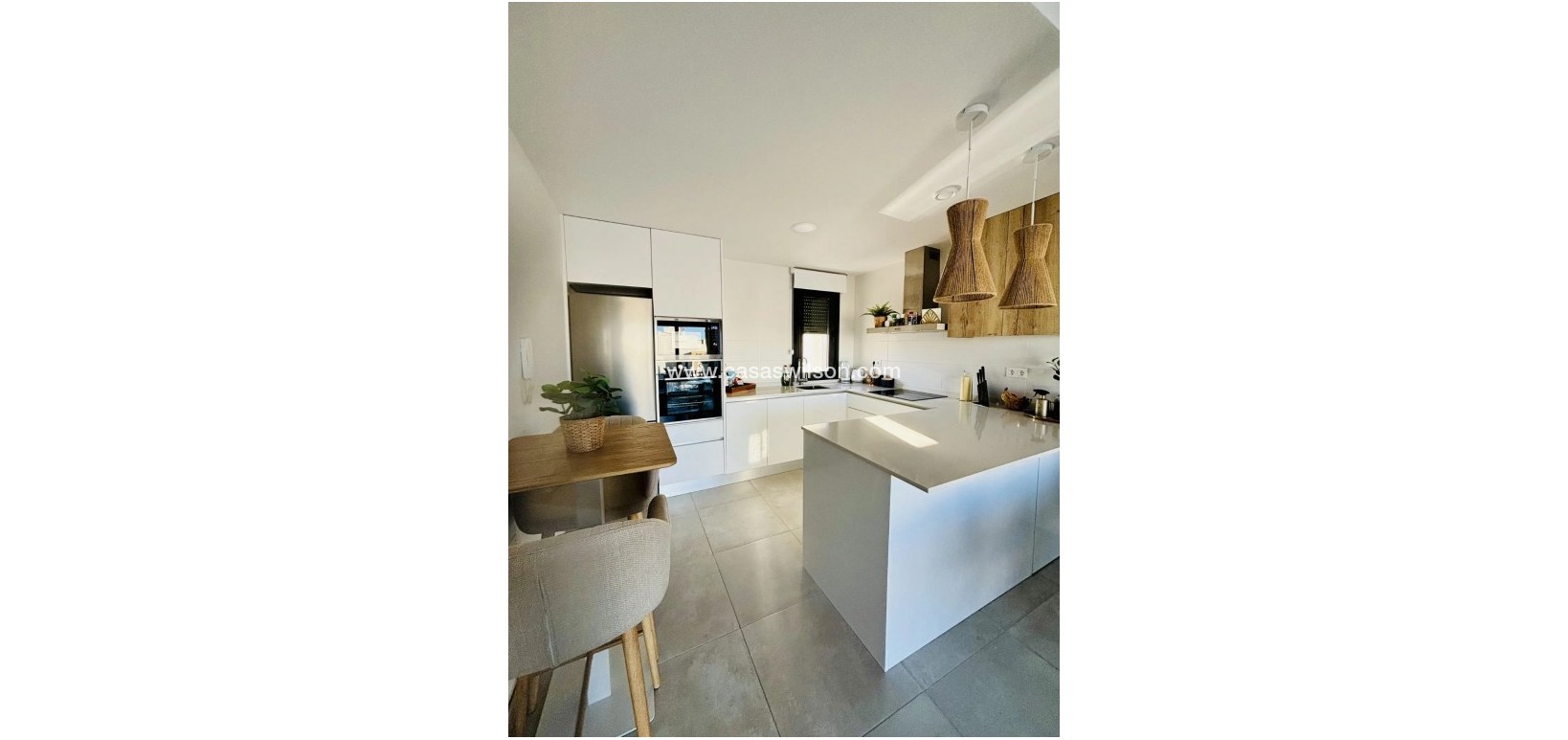 Sale - Appartement - Las Filipinas - Inland