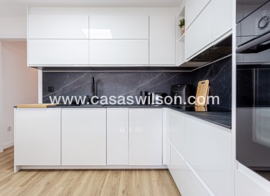 Sale - Villa - Torrevieja - Costa Blanca