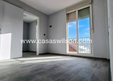 Sale - Townhouse - La Romana - Inland