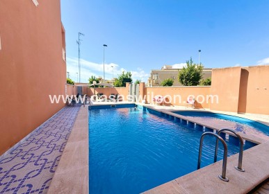 Sale - Townhouse - Torrevieja - El Limonar