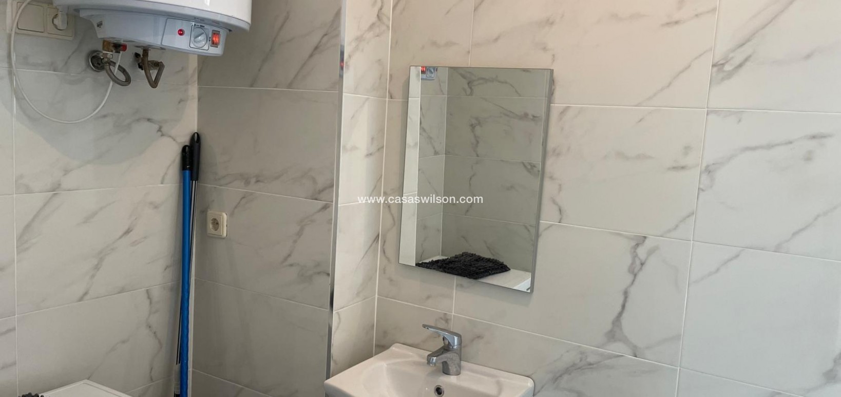 Sale - Apartment - Torrevieja - Centro