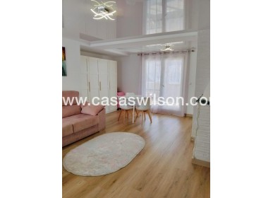 Sale - Apartment - Alicante - Altozano