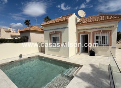 Sale - Villa - Torrevieja - Costa Blanca