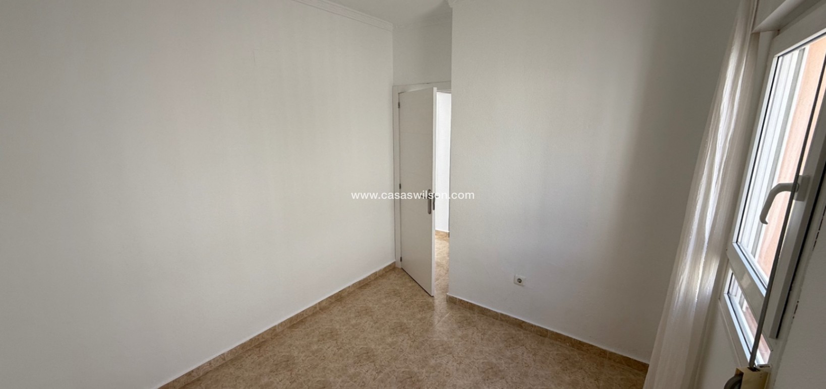 Sale - Villa - Torrevieja - Costa Blanca