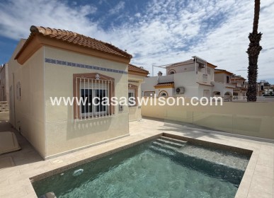 Sale - Villa - Torrevieja - Costa Blanca