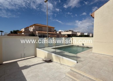 Sale - Villa - Torrevieja - Costa Blanca